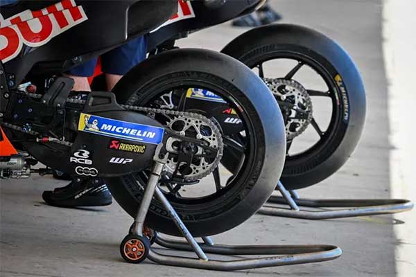 20260423-4pirelli-menantang-michelin.jpg