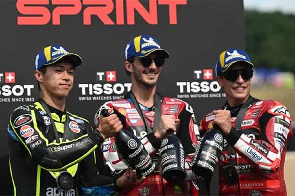 20260709-3aprilia-tak-akan-rekrut-bagnaia.jpg
