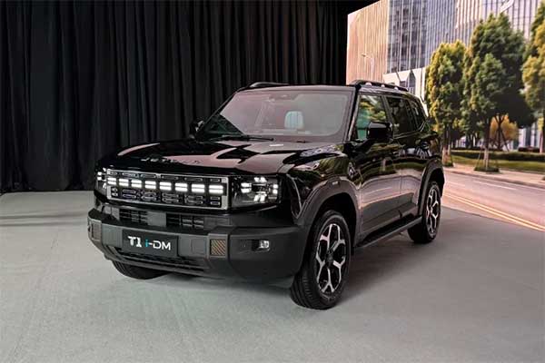 20260717-2jetour-t1-gasoline-vs-i-dm-phev.jpg