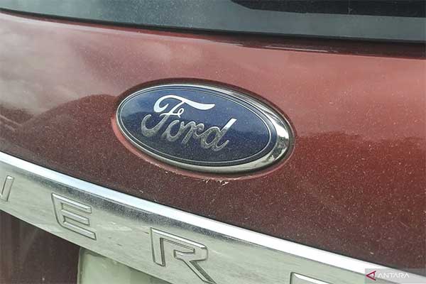 20260804-1ford-gaet-produsen-china.jpg